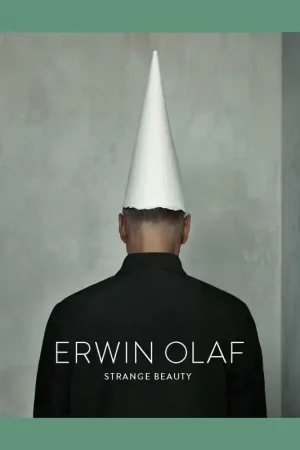 Koopje Erwin Olaf: Strange Beauty