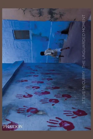 Rechtstreeks Van De Fabrikant Steve McCurry: The Unguarded Moment
