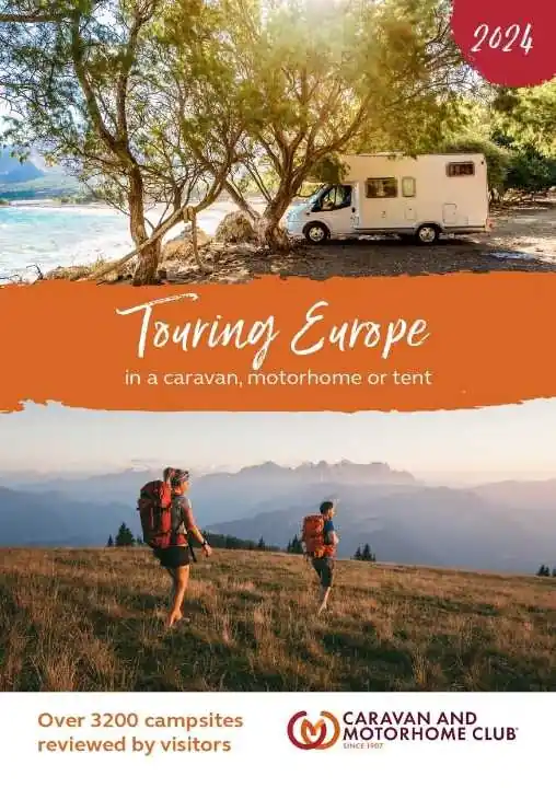 Campergids - Campinggids Europe touring in a caravan, motorhome or tent 2024 | Touring guide (9781999323684) Betrouwbaar