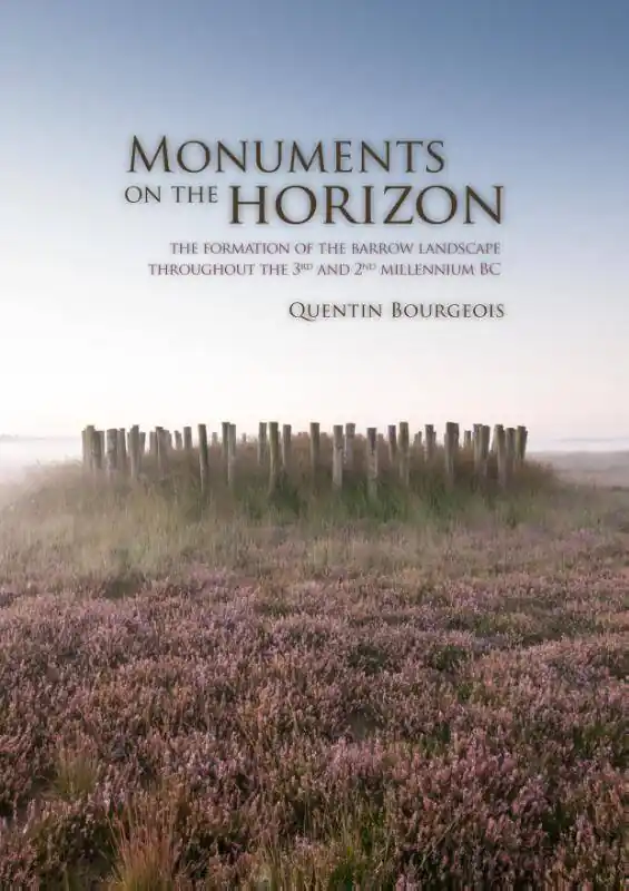 Dagaanbieding Monuments on the horizon / 1st Edition
