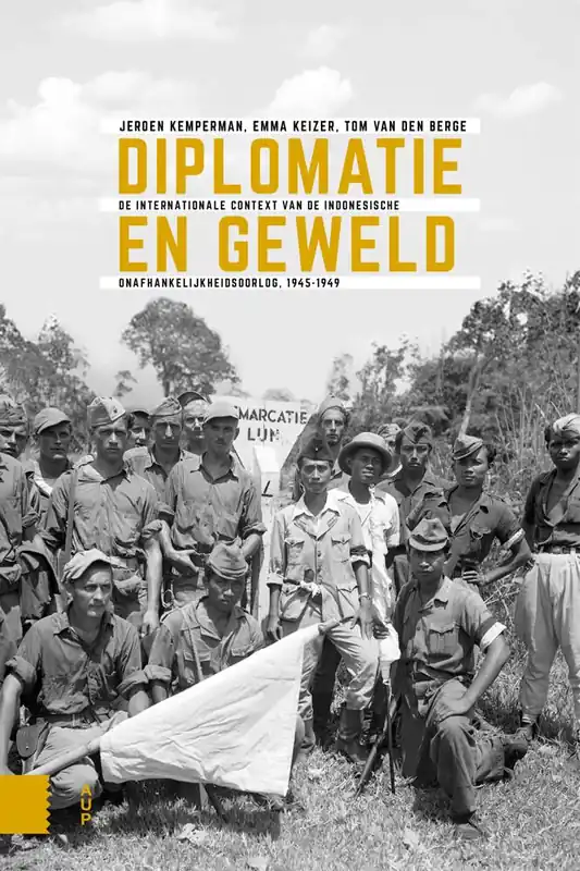 Diplomatie en geweld / Druk 1 Beste Prijs