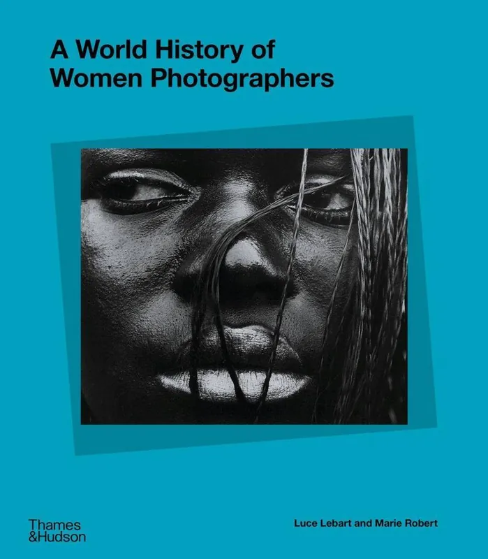 A World History of Women Photographers Weekendaanbieding